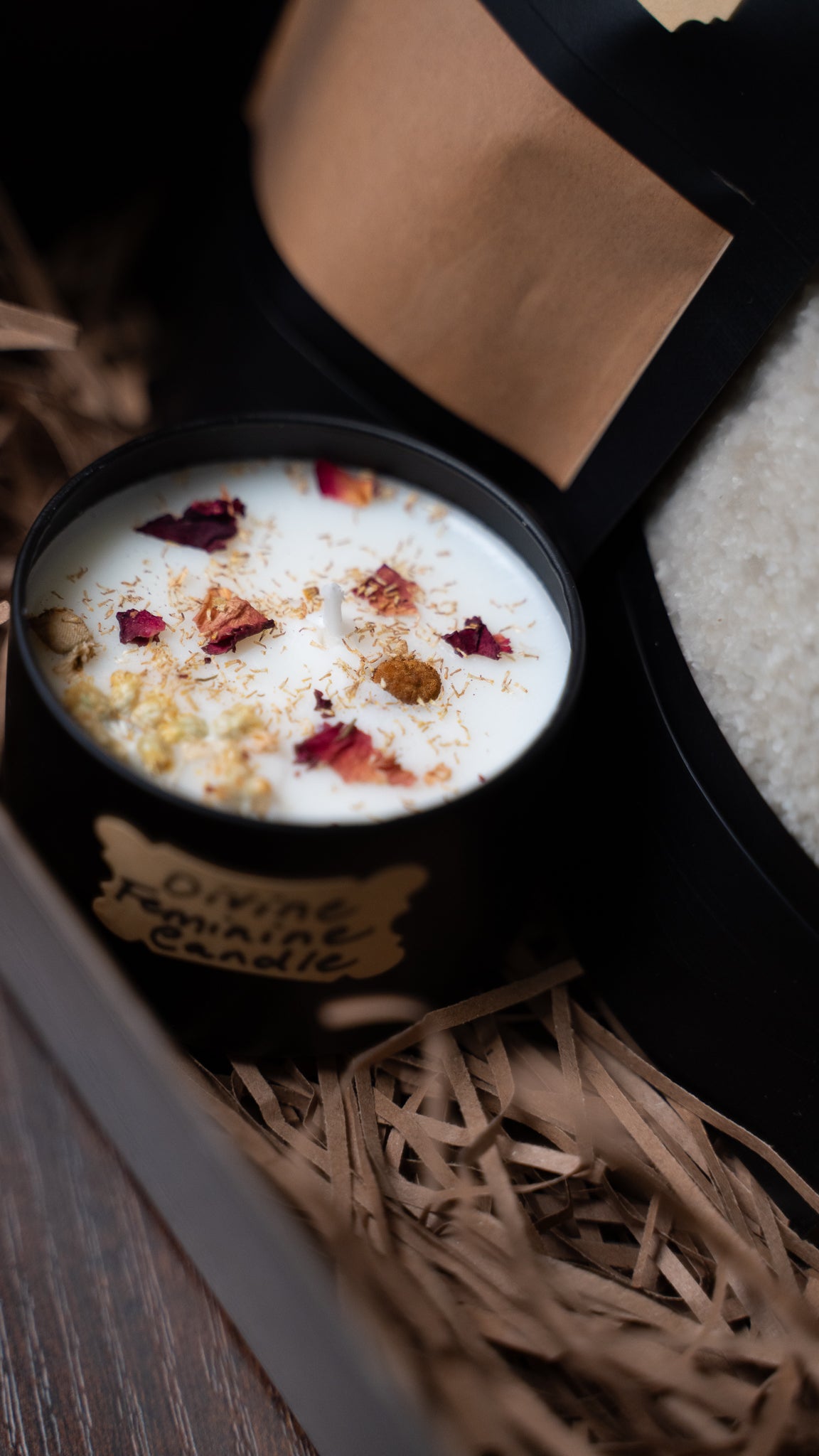 Cacao & Candle Gift Bundle